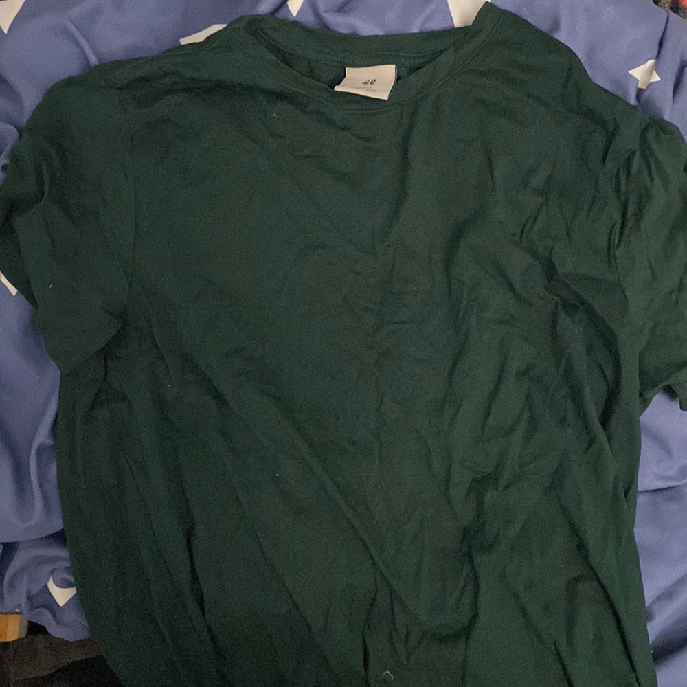 h&m dark green t shirt
